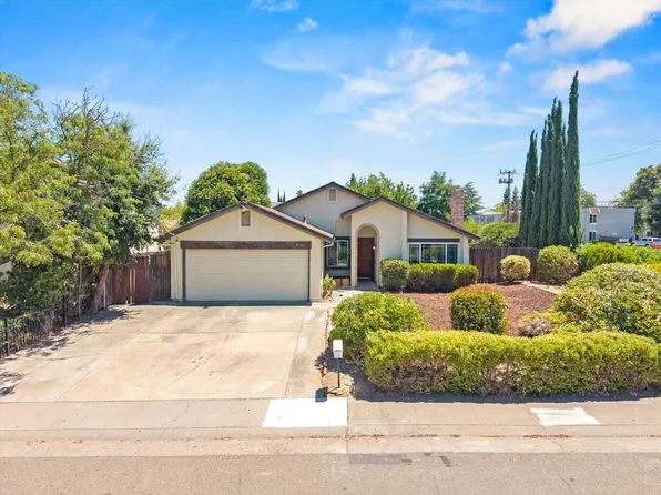 3925 Tillamook Way, Sacramento, CA 95826