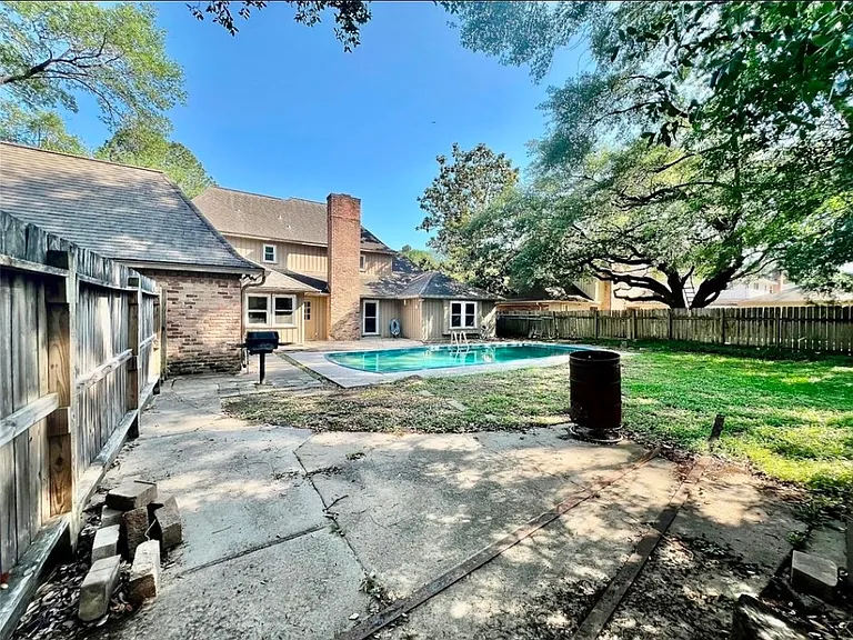13719 Foxmoor Ln — Photo 2