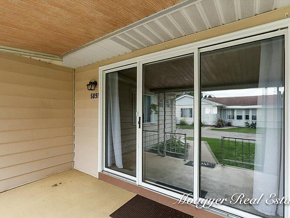 5th image of 5891 Leisure South Dr SE