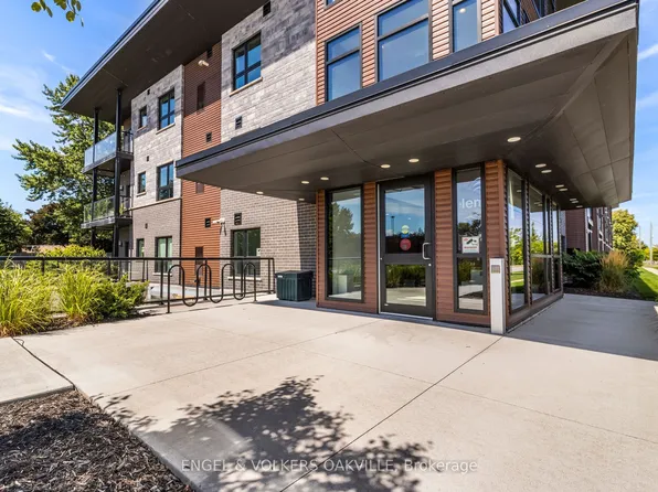 212 Lakeport Rd Unit 301, Saint Catharines, ON L2N 0B4