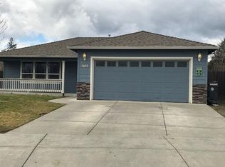 1468 Andrew Dr, Medford, OR 97501