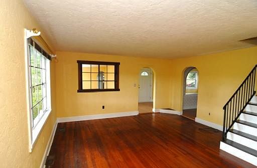 4th image of 3377 Ohio Ave