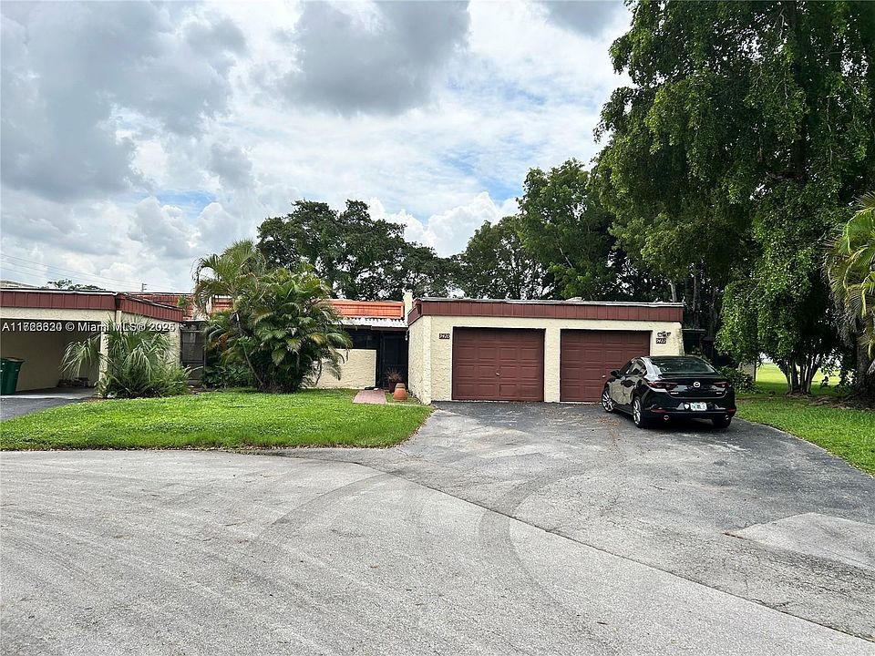 1st image of 9420 NW 65th St #D3