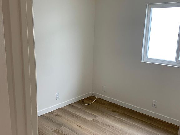 5th image of 209 Orange St #B