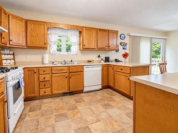 5th image of 1005 S Virginia Ln