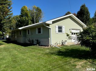 430 S State, Divernon, IL 62530