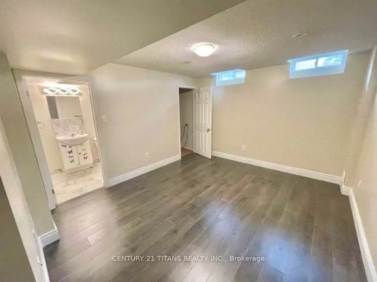 11 Etienne St #LOWER — Photo 15