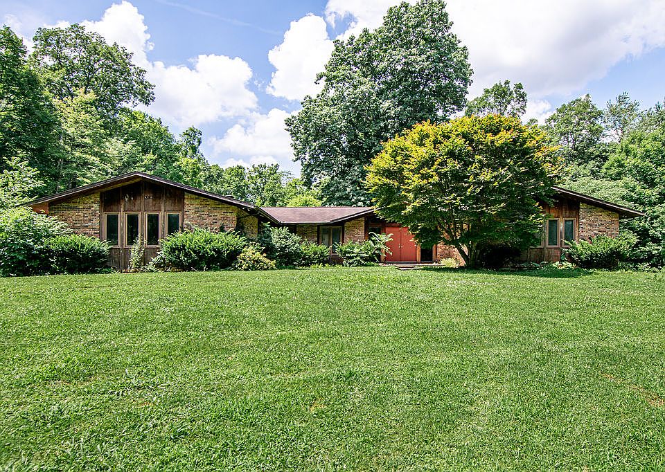 1st image of 615 Rising Hill Dr