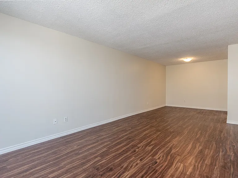 554 Ivings Dr — Photo 13