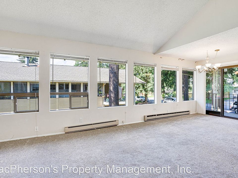 1st image of 1608 149th Pl SE APT 4