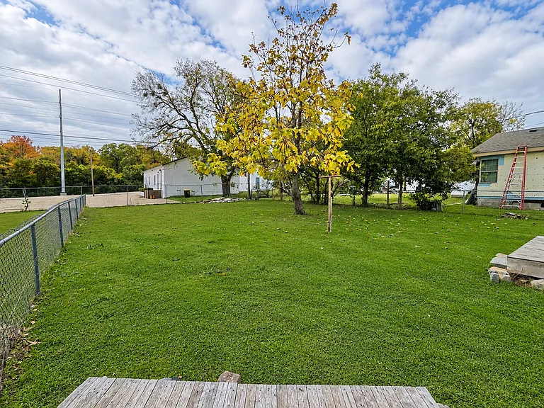 2714 Kavasar Dr — Photo 24