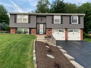 2518 Rose Dr, Glenshaw, PA