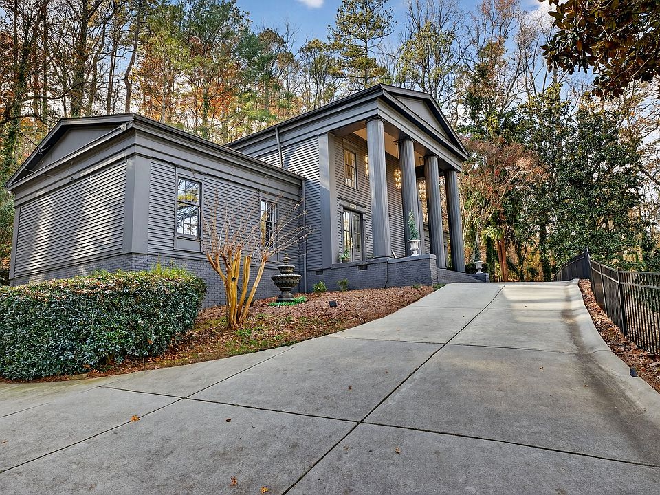 31st image of 2525 Spalding Dr