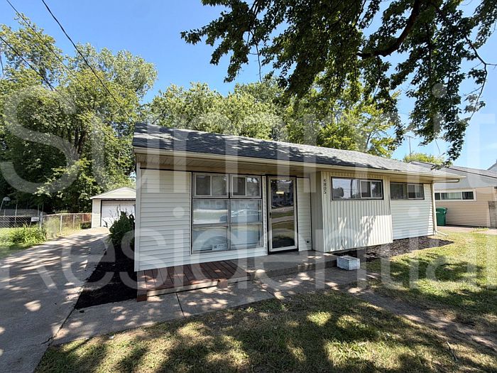 1st image of 4805 Preston Dr