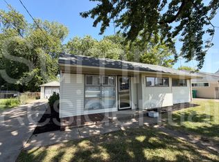 4805 Preston Dr, Lynnview, KY 40213