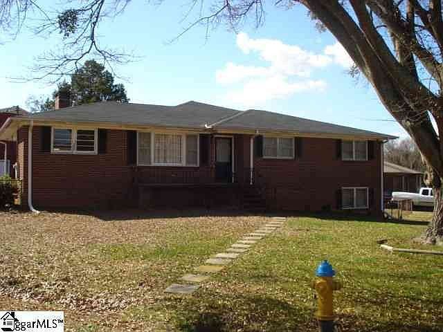 1st image of 1 Borden Cir