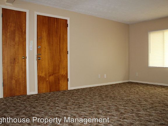 2nd image of 405 E Woodlawn Ave APT 4
