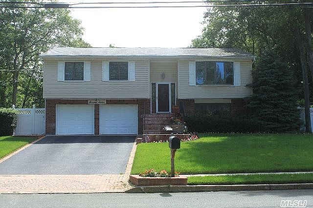 1st image of 77 Julbet Dr