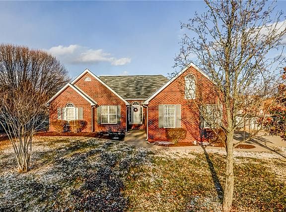 2nd image of 431 Adeline Dr