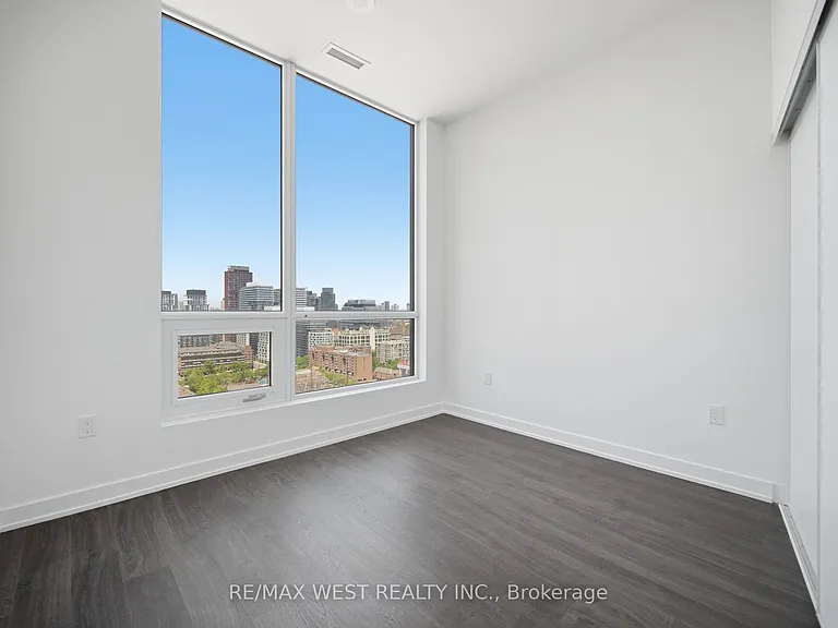 15 Richardson St #2101 — Photo 21