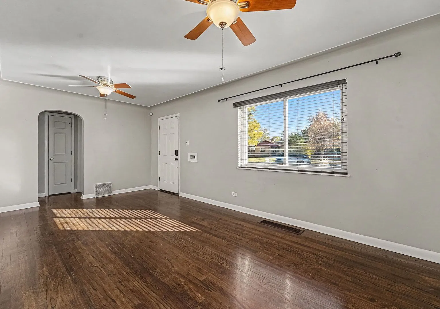Charming North Park Hill Brick Ranch, 3 Bed / 2 Bath with Garage — Photo 4