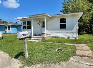 1116 W 9th St, Freeport, TX 77541