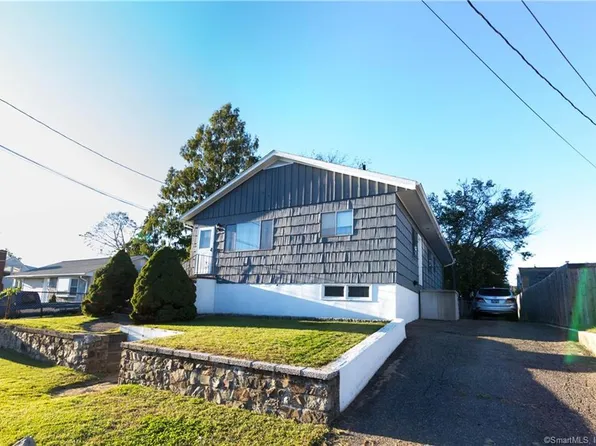 296 Truman St, Bridgeport, CT 06606