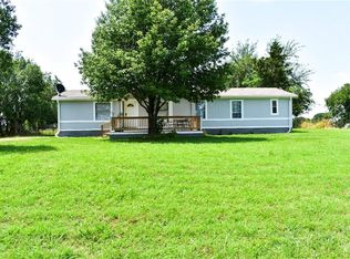 1586 Middle Rd, Denison, TX 75021