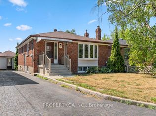 35 Farrell Ave, Toronto, ON M2R1C7