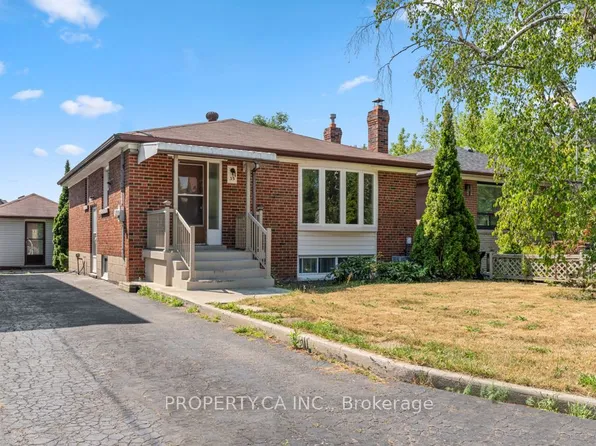 35 Farrell Ave, Toronto, ON M2R 1C7