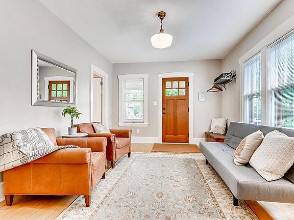 3rd image of 1191 Goodrich Ave