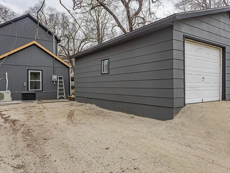 311 Pottawatomie St — Photo 23