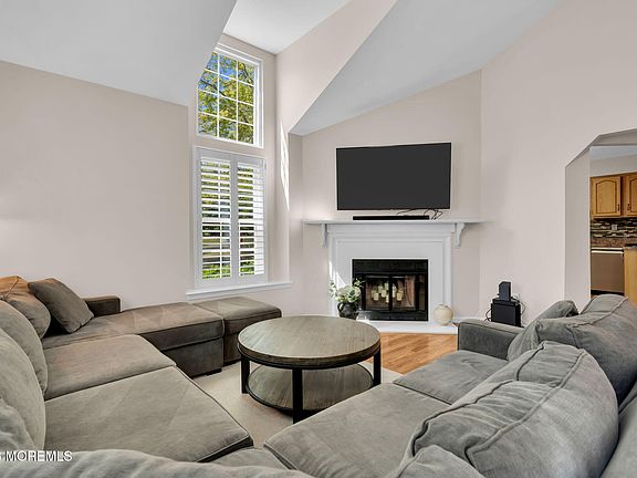 4th image of 2804 Ashford Court