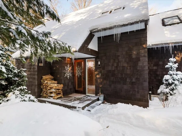 69 Fox Hollow Road #69, Winhall, VT 05340