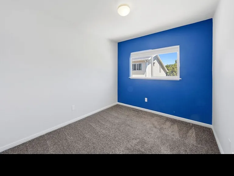 1436 W Mayapple Way — Photo 16