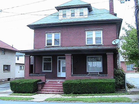 2nd image of 717 School St #717D1