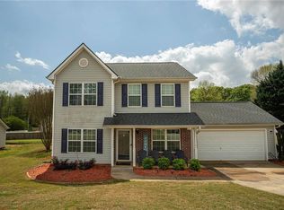 519 Shenandoah Ln, Winder, GA 30680