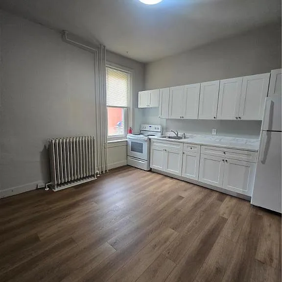 16 E Main St #1F — Photo 3