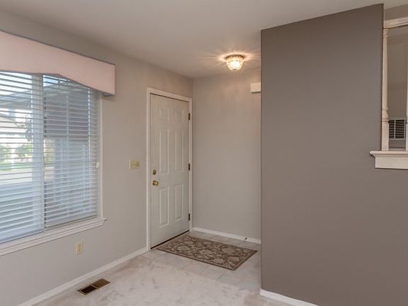 2nd image of 1811 F St SE APT 10