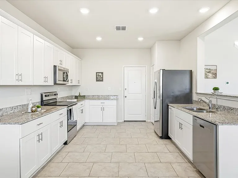 10623 Rayburn Lndg — Photo 12