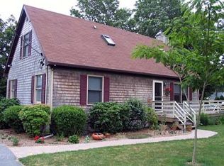 83 Power St, Portsmouth, RI 02871