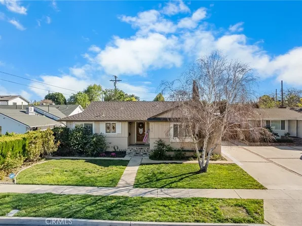 23032 Mobile St, West Hills, CA 91307