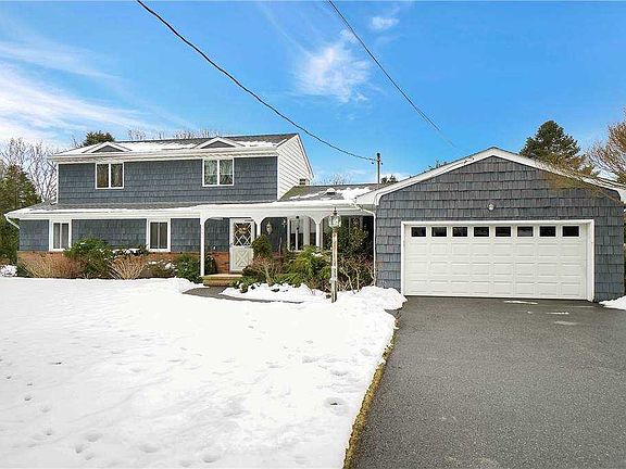 2nd image of 2440 Harbor Ln