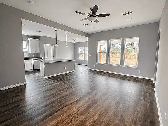 2109 Bluebonnet Ave — Photo 5