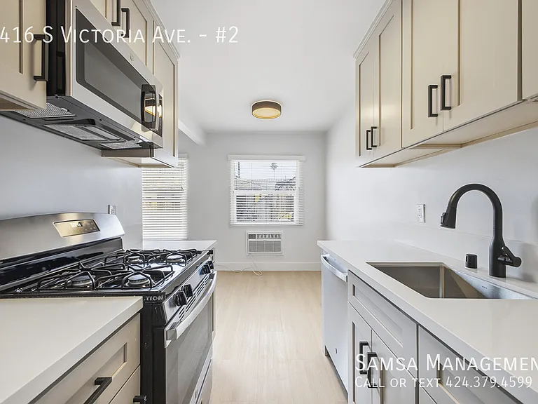 6416 S Victoria Ave #2 — Photo 1