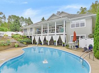 300 Crest Dr, Douglas, MI 49406