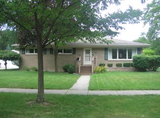 1213 Scott St, Midland, MI 48642