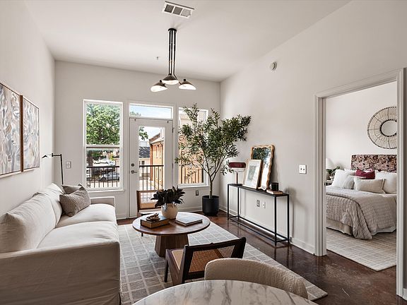 2nd image of 3000 Vanderbilt Pl APT 129