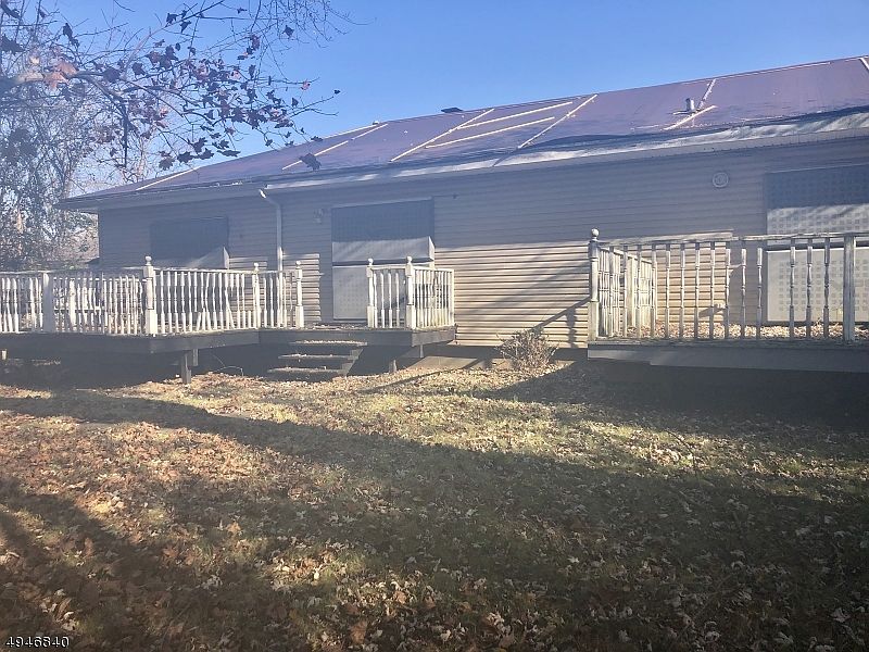 2nd image of 453 Mine Brook Rd