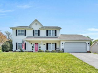 1334 Johnsbury Ct NE, Roanoke, VA 24019